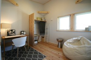 書斎｜Glamp｜栃木県宇都宮市で注文住宅を手掛ける NEXT HAUS DESIGN／ネクストハウスデザインの施工例