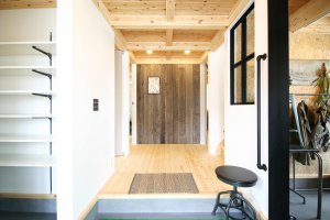 エントランス｜BEAHAUS｜N-SERIES｜栃木県宇都宮市で注文住宅を手掛ける NEXT HAUS DESIGN／ネクストハウスデザインの施工例