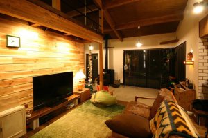 リビング（ライトアップ）｜FH BOOTS｜栃木県宇都宮市で注文住宅を手掛ける NEXT HAUS DESIGN／ネクストハウスデザインの施工例