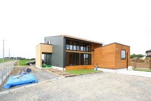 【予約制】住まいと小屋をデッキで繋ぐ 完成見楽会 芳賀町｜注文住宅 Glamp