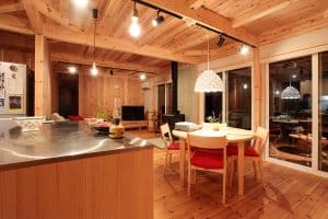 【予約制】築1年、森の中の平屋 薪ストーヴのある暮らしの見楽会 益子町｜注文住宅 COVACO