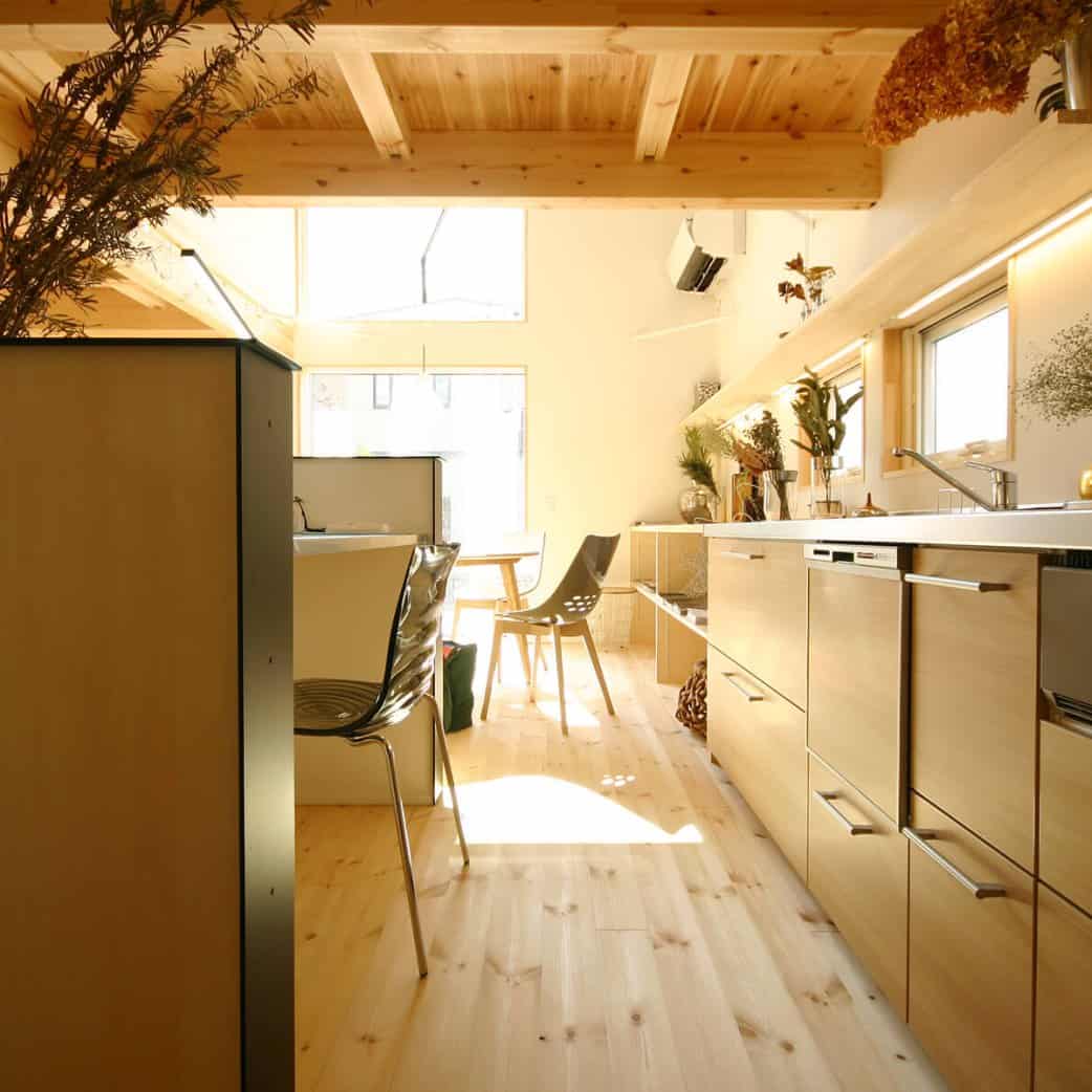 キッチン｜BEAHAUS | N-SERIES｜栃木県宇都宮市で注文住宅を手掛けるネクストハウスデザインの施工例