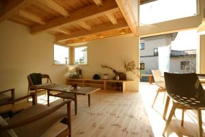リビングダイニング｜BEAHAUS | N-SERIES｜栃木県宇都宮市で注文住宅を手掛けるネクストハウスデザインの施工例