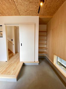 【予約制】屋上・小屋・薪ストーブのあるスキップフロアの家 完成見楽会 宇都宮市｜注文住宅 EarthPark