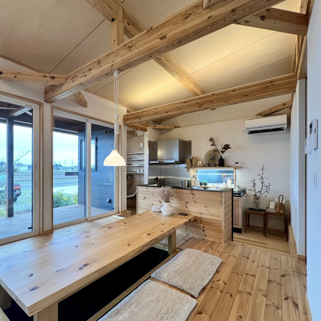 ロフトのある平屋 COVACO ダイニングキッチン｜注文住宅 ネクストハウスデザイン｜施工例