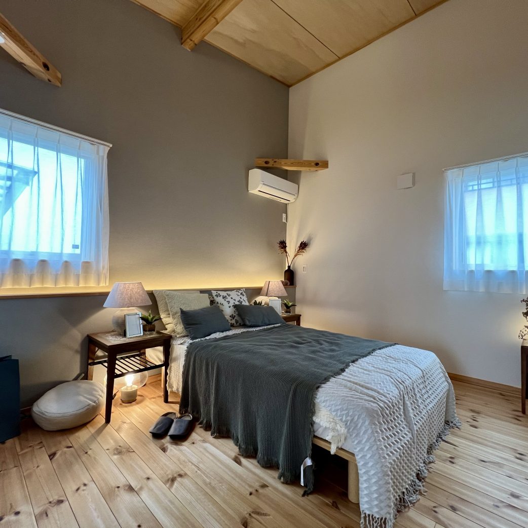 ロフトのある平屋 COVACO 主寝室｜注文住宅 ネクストハウスデザイン｜施工例